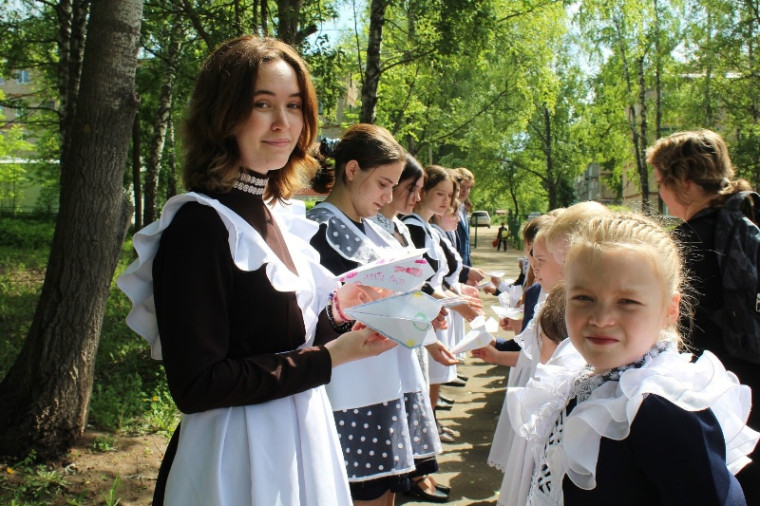Новая традиция "Самолетик будущего".